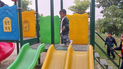 Picnic 2080 Below class 4