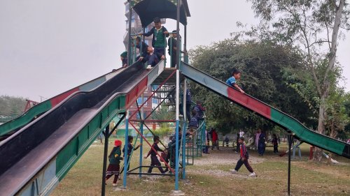 Picnic 2080 Below class 4